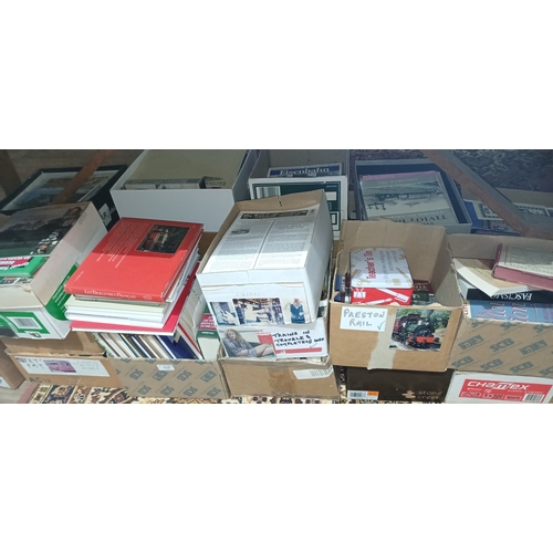 117 - A collection of mainly public transport and tourism related books and ephemera, mainly late 20th/ear... 