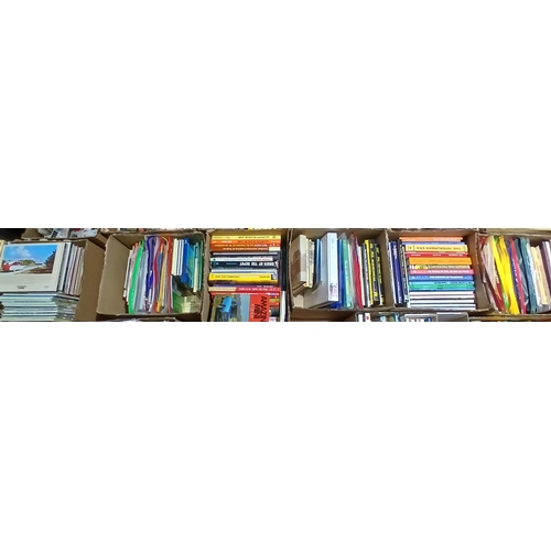122 - A collection of mainly public transport and tourism related books and ephemera, mainly late 20th/ear... 
