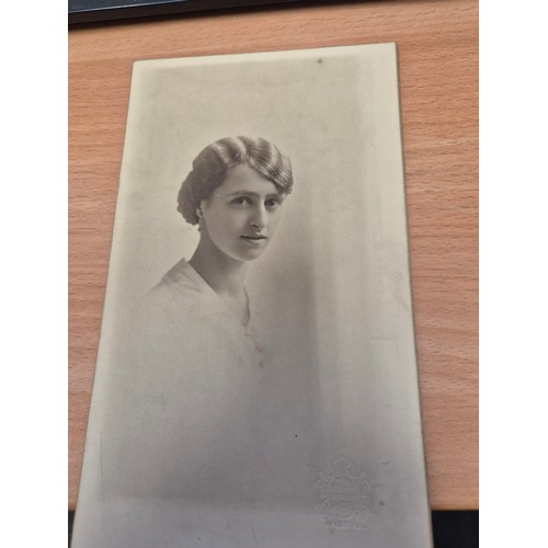 90 - Frank King, a box of assorted family photographs, also including photographs relating to the Naylor ... 