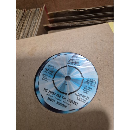 406 - Approx 1400 45 rpm singles - 400 in paper sleeves and appx 1000 in cardboard sleeves