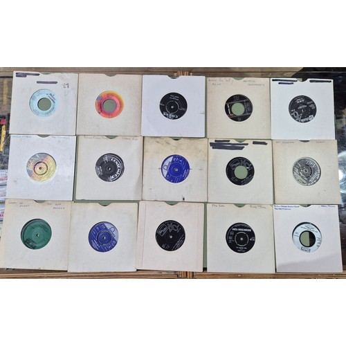 405A - A box of assorted Northern Soul 45s, 100+
