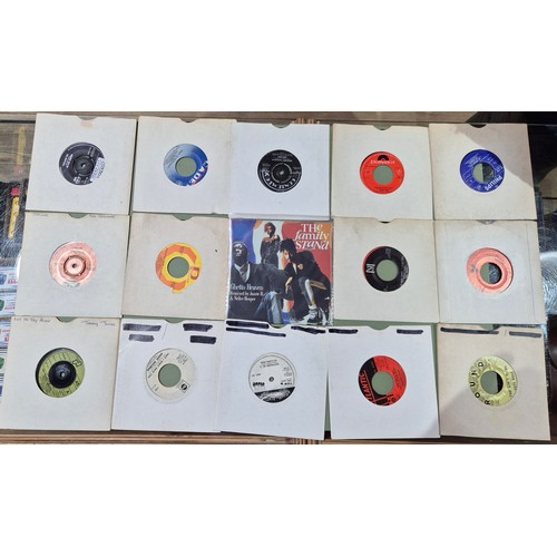 405A - A box of assorted Northern Soul 45s, 100+