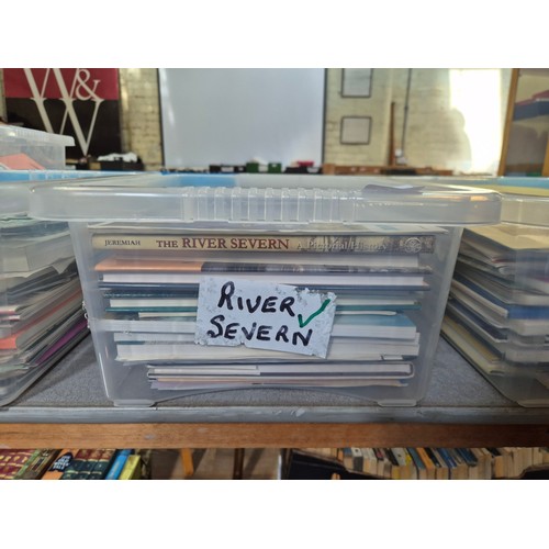 108 - A collection of mainly public transport and tourism related books and ephemera, mainly late 20th/ear... 