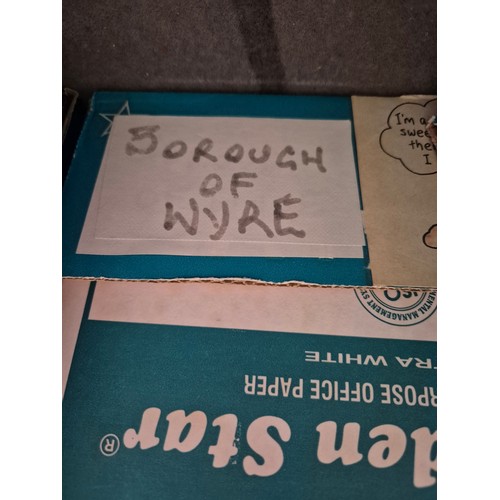 112 - A collection of mainly public transport and tourism related books and ephemera, mainly late 20th/ear... 