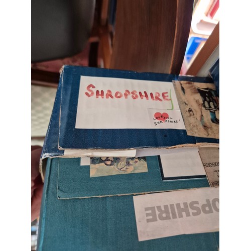 112 - A collection of mainly public transport and tourism related books and ephemera, mainly late 20th/ear... 