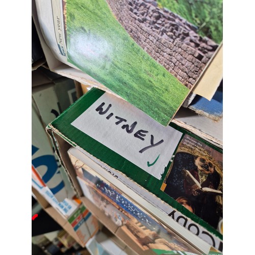 115 - A collection of mainly public transport and tourism related books and ephemera, mainly late 20th/ear... 