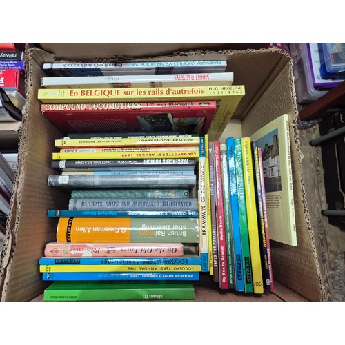120 - A collection of mainly public transport and tourism related books and ephemera, mainly late 20th/ear... 