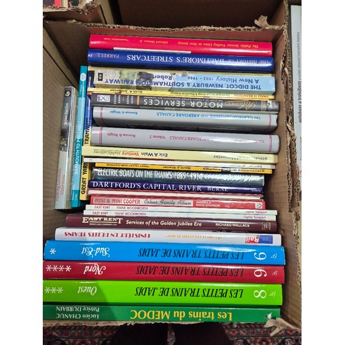 121 - A collection of mainly public transport and tourism related books and ephemera, mainly late 20th/ear... 
