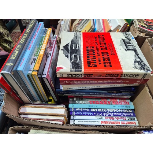 122 - A collection of mainly public transport and tourism related books and ephemera, mainly late 20th/ear... 