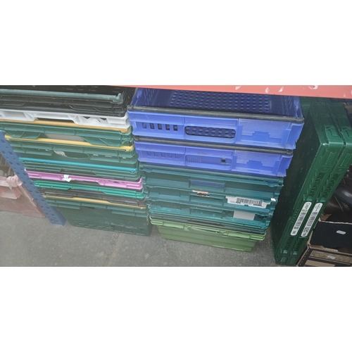 156 - Appx 20 plastic storage crates