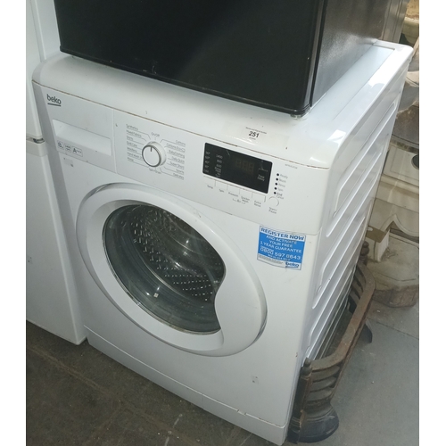251 - A Beko 8kg 1400rpm washing machine