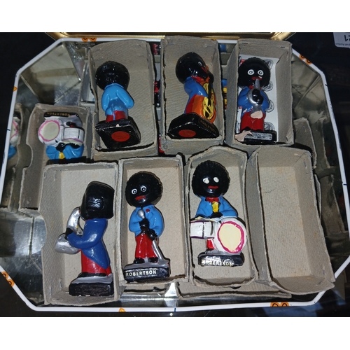 260 - Vintage Robertson's jam pottery characters - musicians - 15 pieces, some duplicated