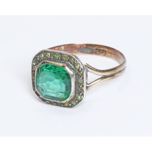 34 - An Art Deco style green and yellow paste cluster ring, marked '9ct', gross weight 2.9g, size N.