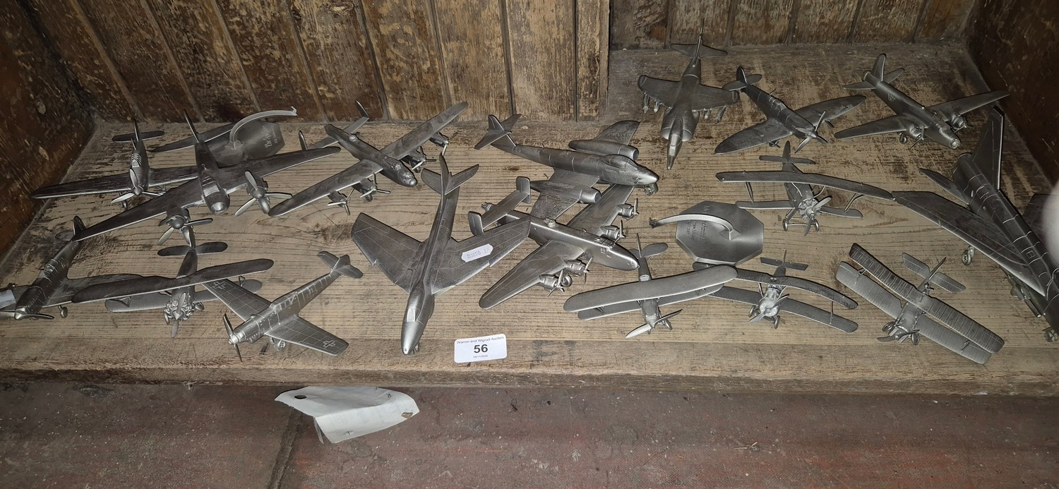 A collection of 17 cast metal aeroplanes.