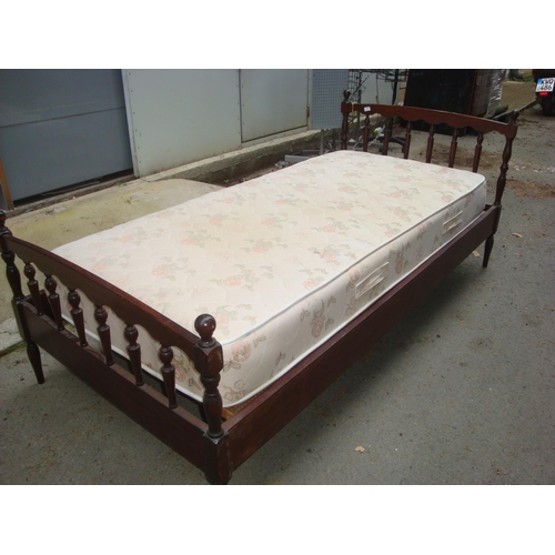 552 - Vintage Dark Wood Single Bed