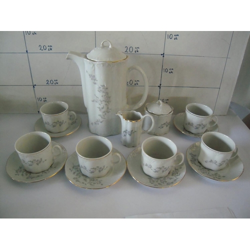 132 - Razgrad China Porcelain Tea Set (15pcs)
