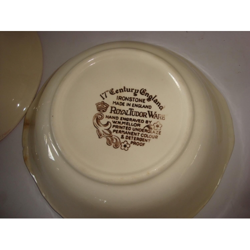 138 - x4 Vintage English Ironstone Plates