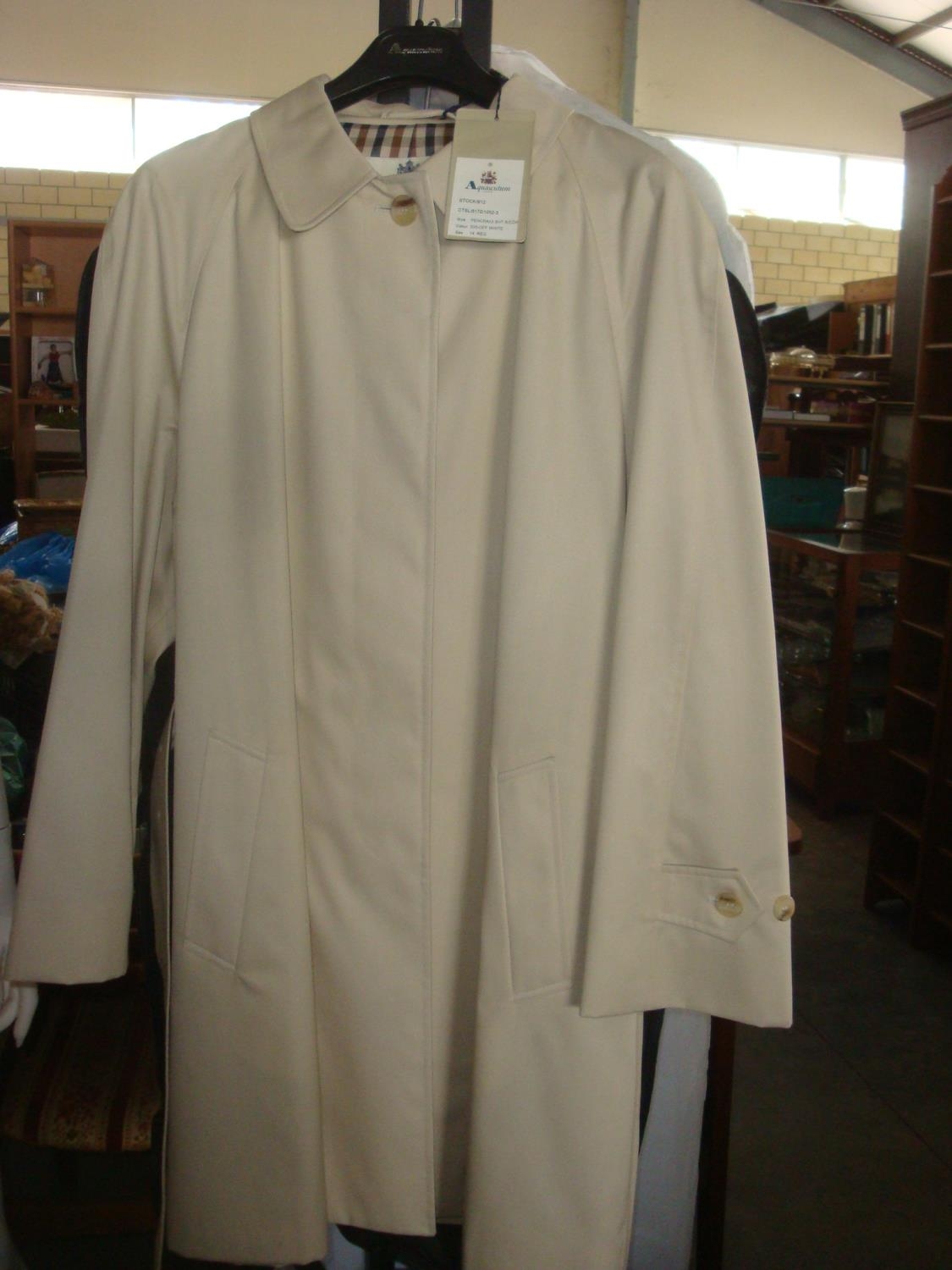 Aquascutum London Ladies Pencraig SHT Raincoat Colour Off White