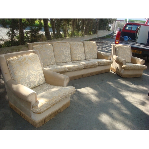 161 - Victorian Style Four Seater Sofa with 2 Armchairs