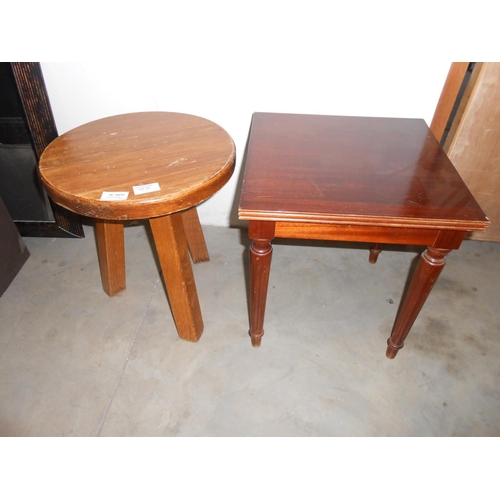 644 - x2 Vinatge Solid Wood Round & Rectangular Side Tables