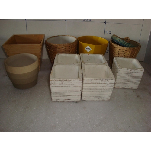 651 - x10 Flower Pots