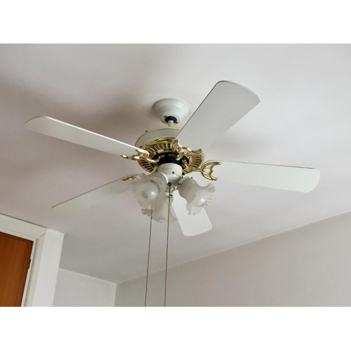 654 - Ceiling Fan with Lighting (3 Glass Shaded Lamps)