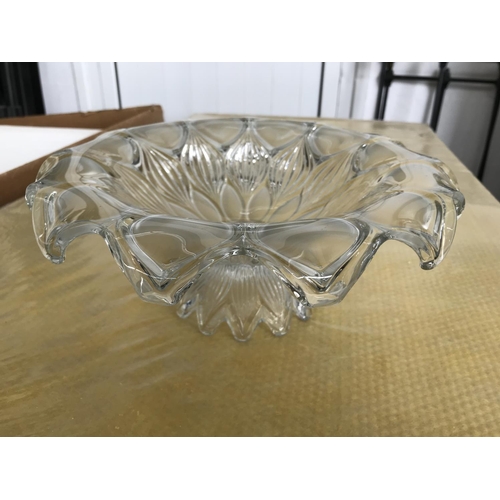 65 - Glass Fruitbowl On Stand