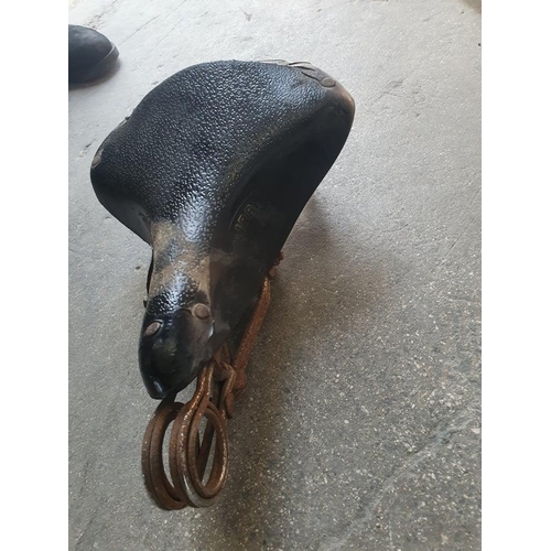 176 - Vintage Bicycle Seat (a/f)