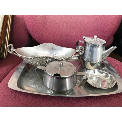 151 - x5 Vintage Silver Plated and Stainless Steel Kitchenware