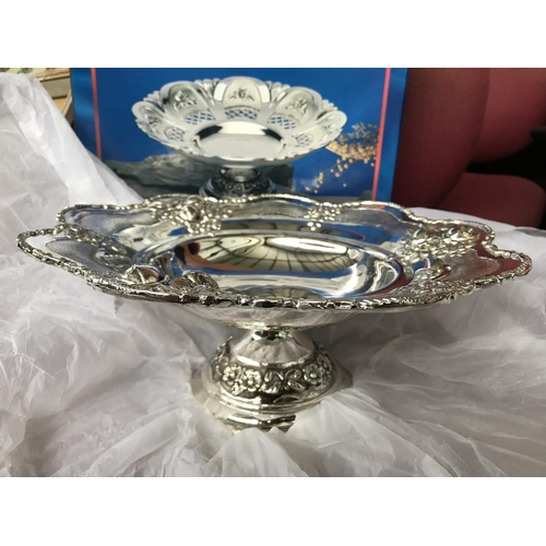 153 - Antique Style S/P XL Footed Tray W/B (New, in Box)