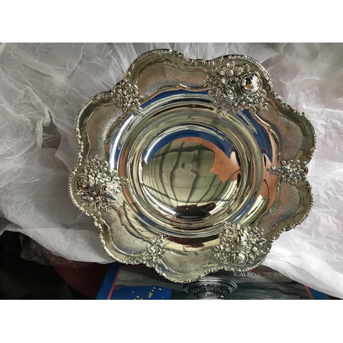 153 - Antique Style S/P XL Footed Tray W/B (New, in Box)