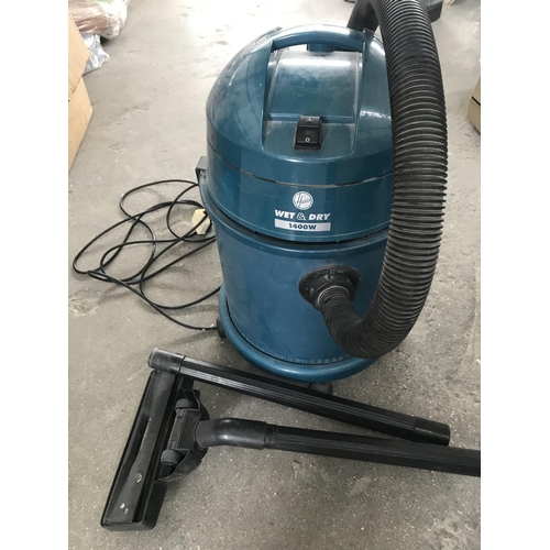 44 - Hoover Wet & Dry 1400W Industrial Vacuum Cleaner