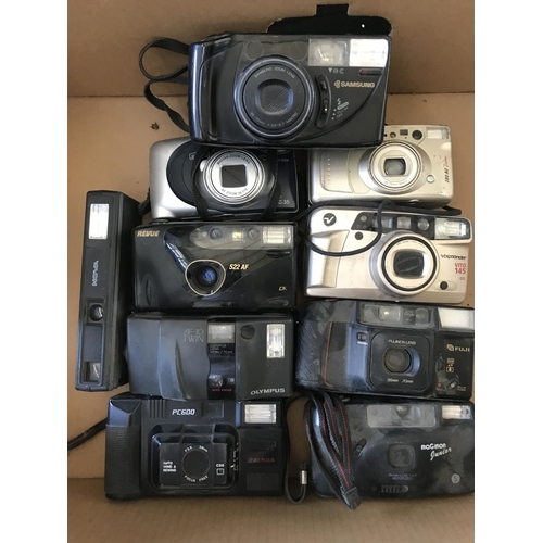 270 - x10 Vintage Collectable Cameras
