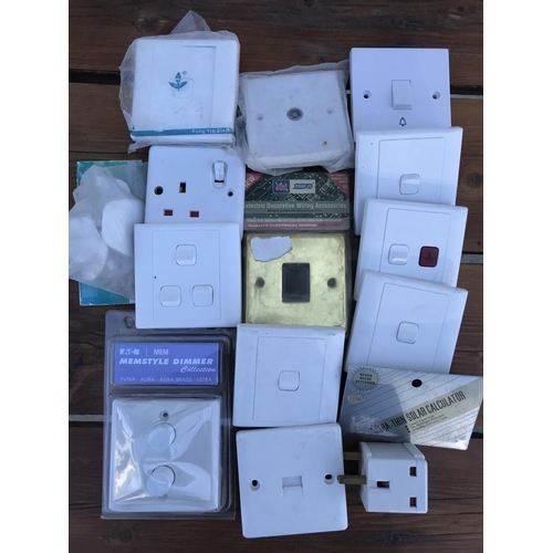 271 - Mixed Switches, Dimmer Switches & Other (New)