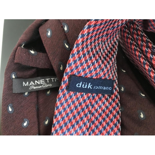 171 - Manetti Silk Tie with Duk Romano Tie and Suit Handkerchiefs
