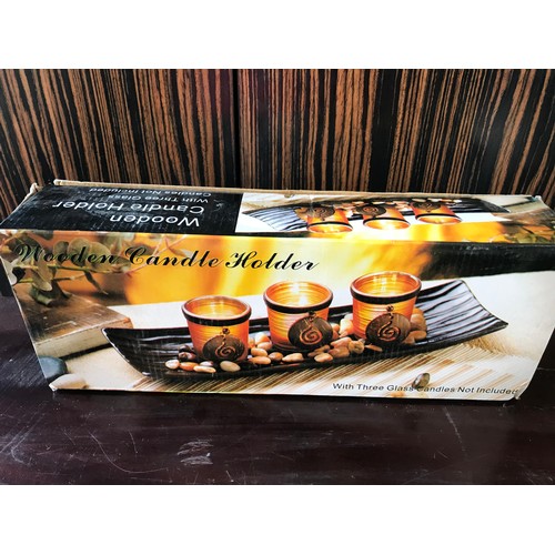 255 - Wooden Candle Holders on Tray (New)