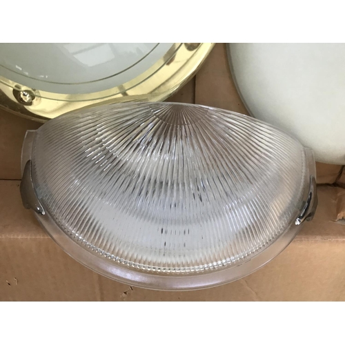 172 - x3 Side Wall/Ceiling Lamp Fitting (New)