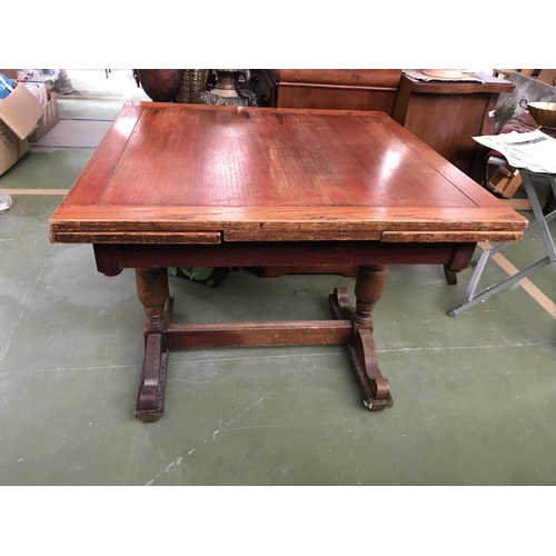 471 - Vintage Solid Wood Extendable Dining Table (91/151 W. x 91 D. x 75cm H.)