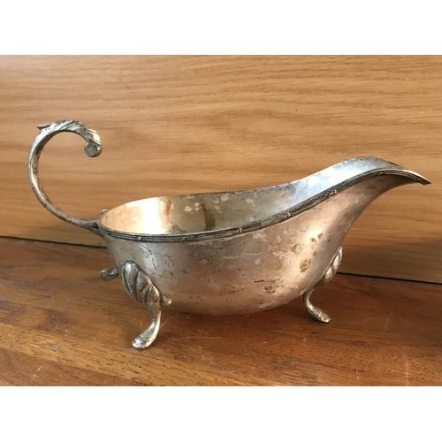 472 - x3 Vintage Silver Plated Gravy Boat Set