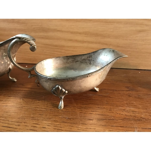 472 - x3 Vintage Silver Plated Gravy Boat Set