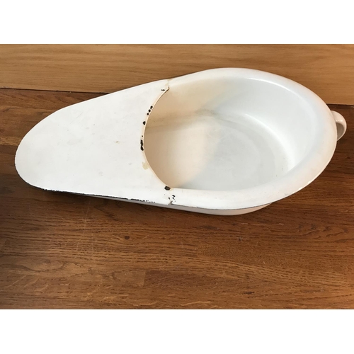 513 - Vintage Collectable White Metal BedPan