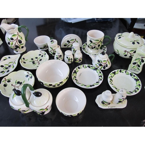 73 - Cyprus 'Olive' Breakfast Set (29pcs)