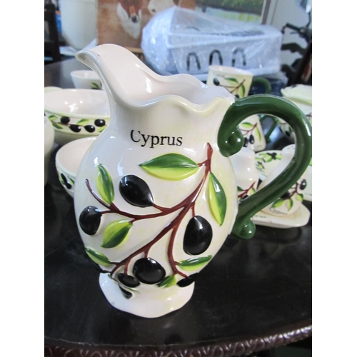 73 - Cyprus 'Olive' Breakfast Set (29pcs)