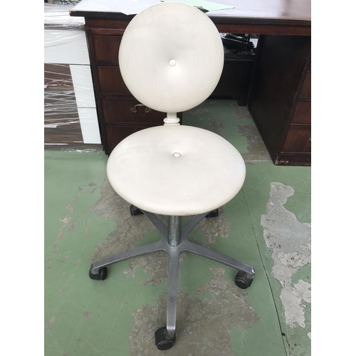 65 - Vintage White Leather Swivel Office Chair