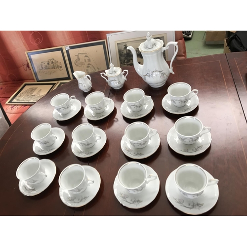 105 - Walbrzych 27-Piece Polish Porcelain Tea Set