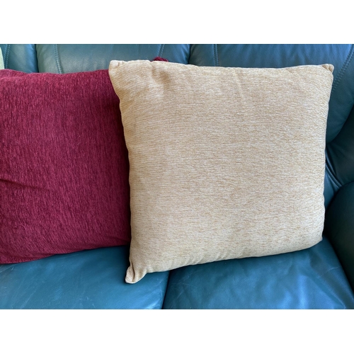 250 - x3 Large Sofa Cushions Throw Pillows (60 x 60cm)