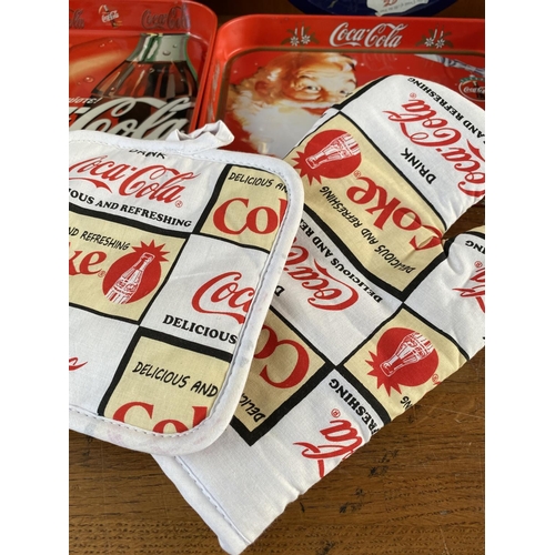 260 - Qty of Coca-Cola Collectables (x6pcs)