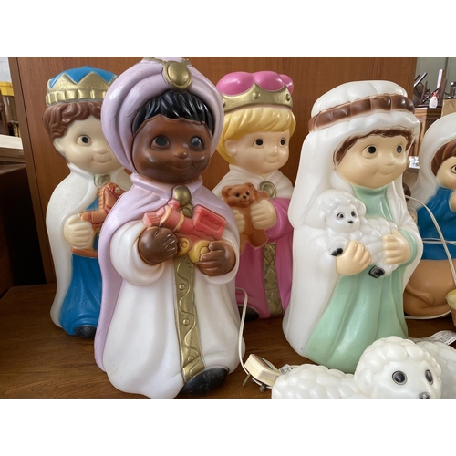 29 - Qty of Outdoor/Indoor Plastic Christmas Nativity Decoration (10pcs)