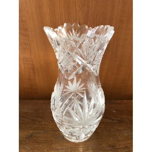 231 - Large Crystal Fruit Bowl and Crystal Vase