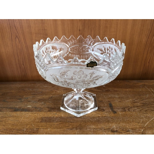 181 - Vintage Crystal Center Piece Pedestal Bowl Made in Yugoslavia (21cm Ø, 19cm H.)